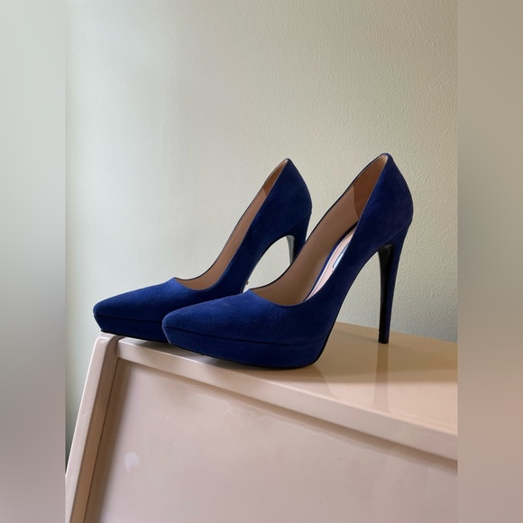 Prada royal blue suede platform pumps, size 37.5 US 6.5 - Picture 2 of 9
